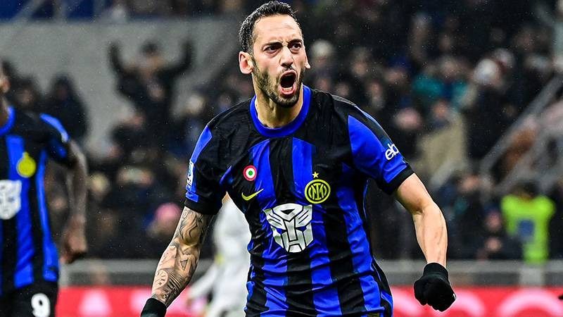 Hakan Çalhanoğlu’ndan Transfer İddialarına Cevap!