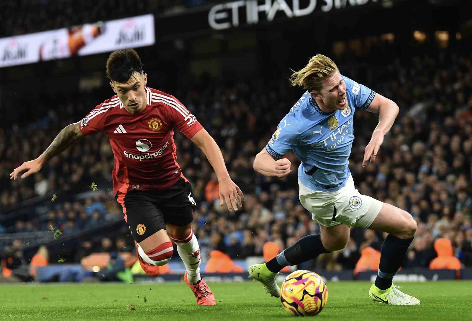 Manchester Derbisi: Manchester United deplasmanda Manchester City’yi 2-1 mağlup etti.