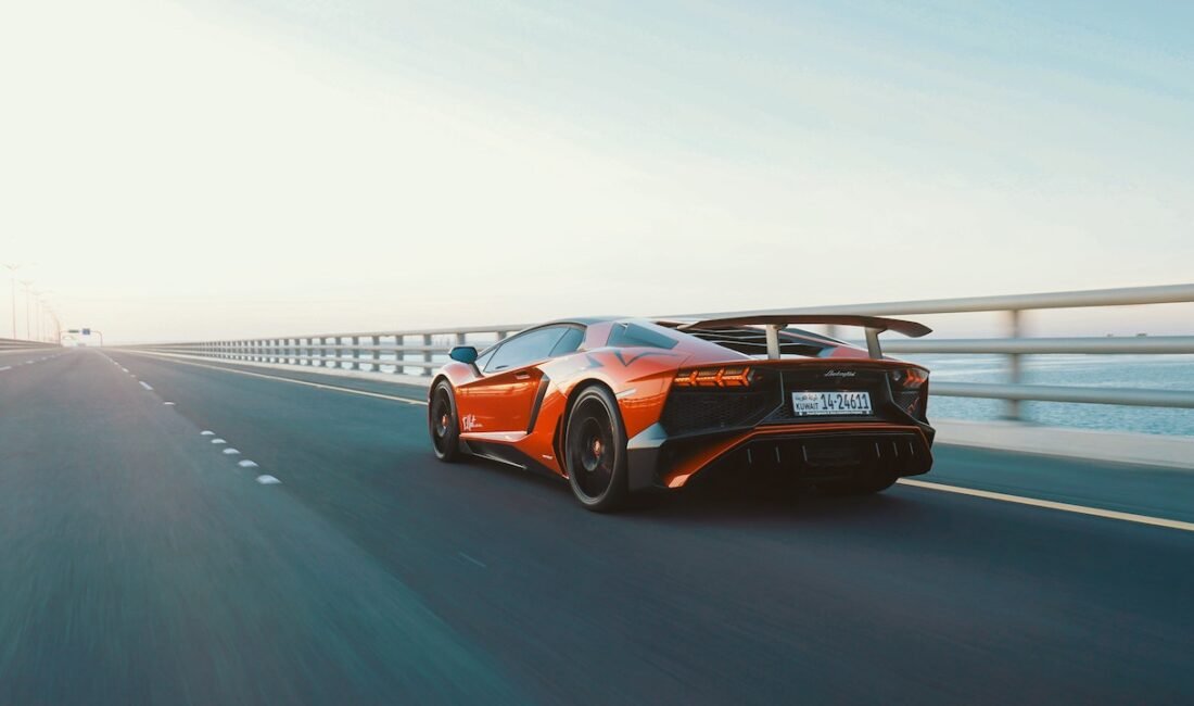 Lamborgini yeni modeliyle takipçilerini hayran bıraktı Ünlü dizi oyuncusu, sosyal medyada yarattığı etkileyici paylaşımıyla büyük bir