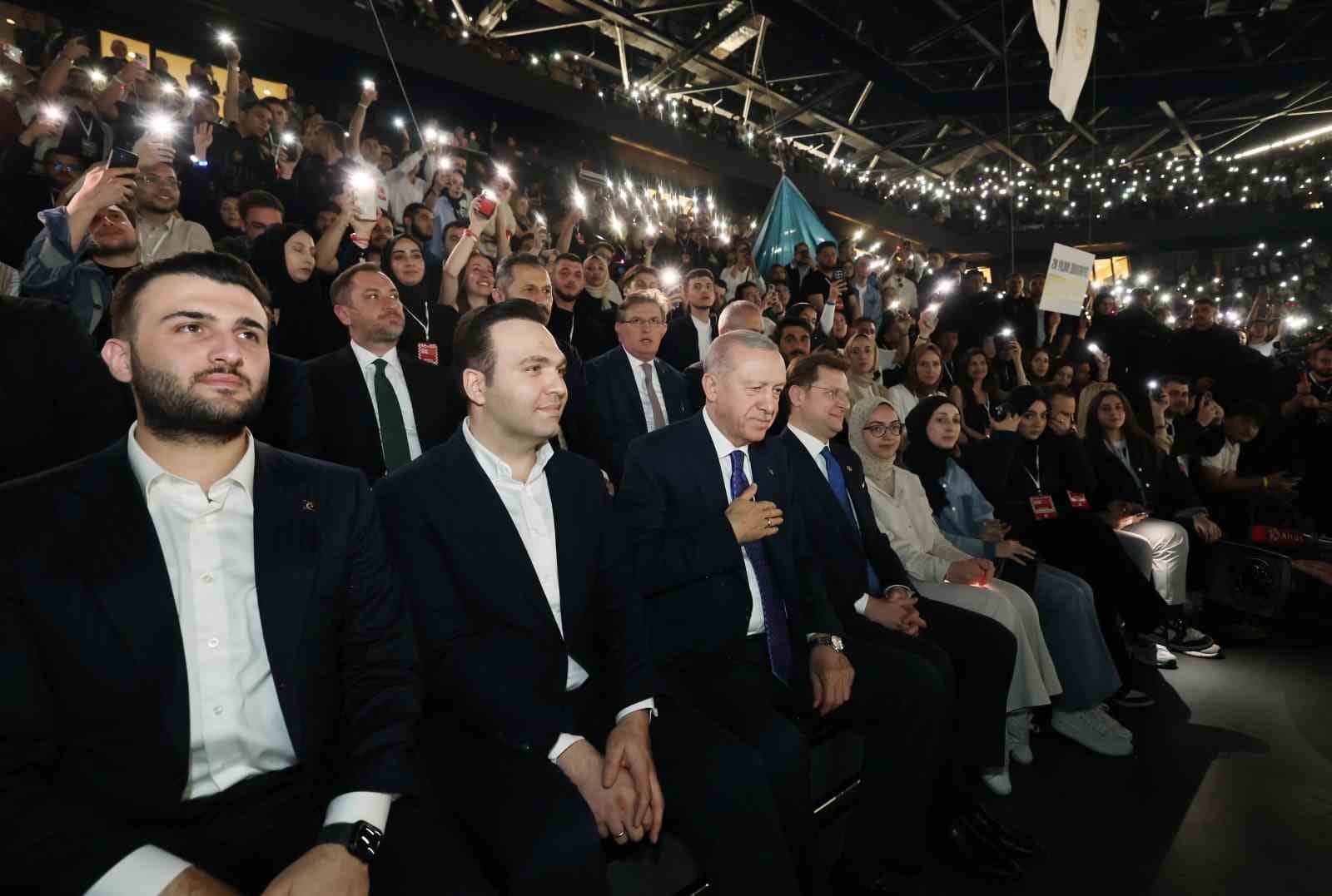 Cumhurbaşkanı Recep Tayyip Erdoğan, "Barış diplomasinin sancaktarlığını bugün Türkiye yapıyor.
