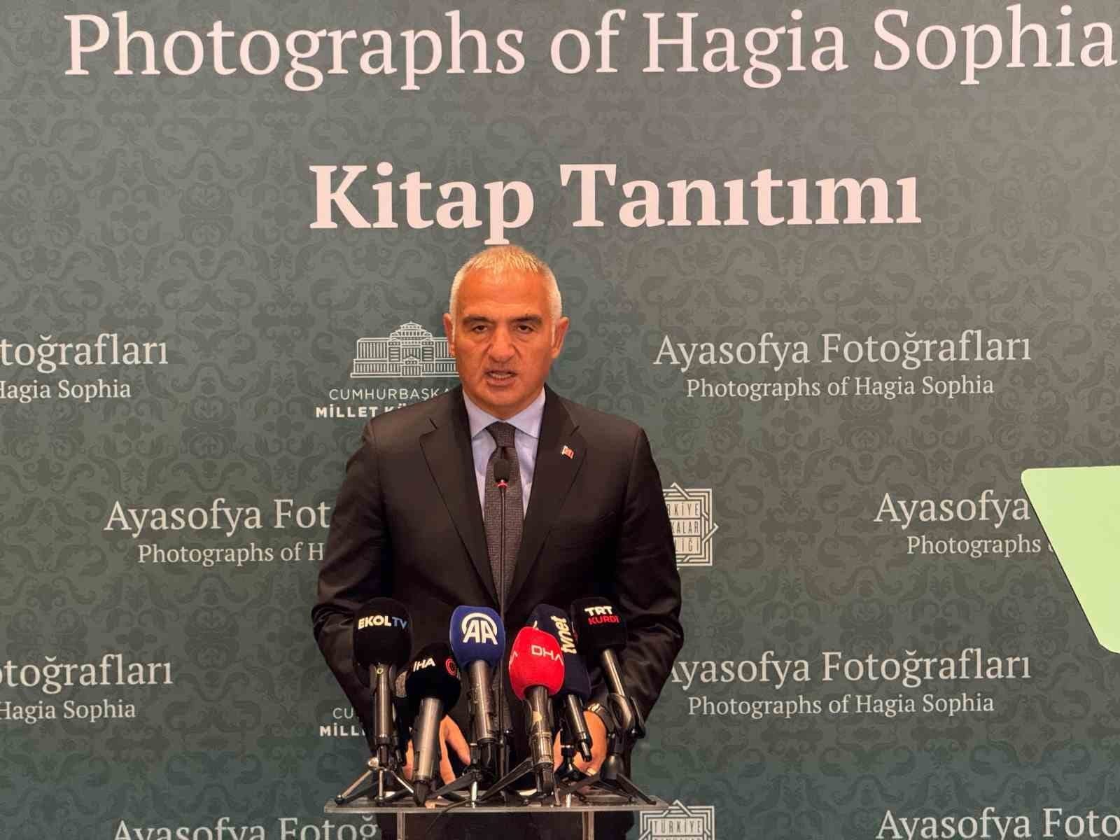 Ayasofya’nın büyüleyici dönüşümünü keşfedin! Tarihin ve sanatın buluştuğu bu efsanevi