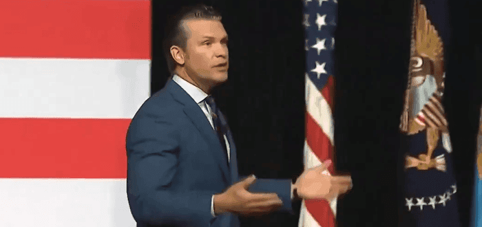 1 Ekim 2025’te Elon Musk, ABD Savunma Bakanı Pete Hegseth’in