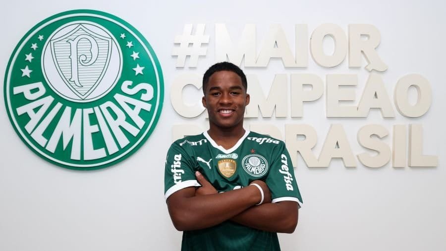 Endrick Felipe Moreira de Sousa, futbol tarihinin en genç ve