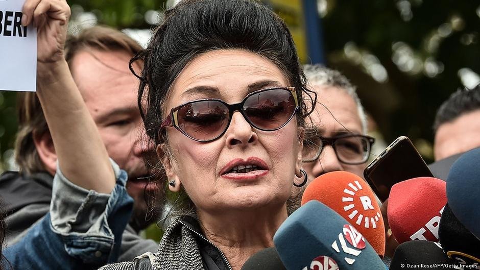 Eren Keskin’e Almanya’da İnsan Hakları Ödülü verilecek İnsan hakları savunucusu ve avukat Eren Keskin, Almanya'da Gerhart Baum